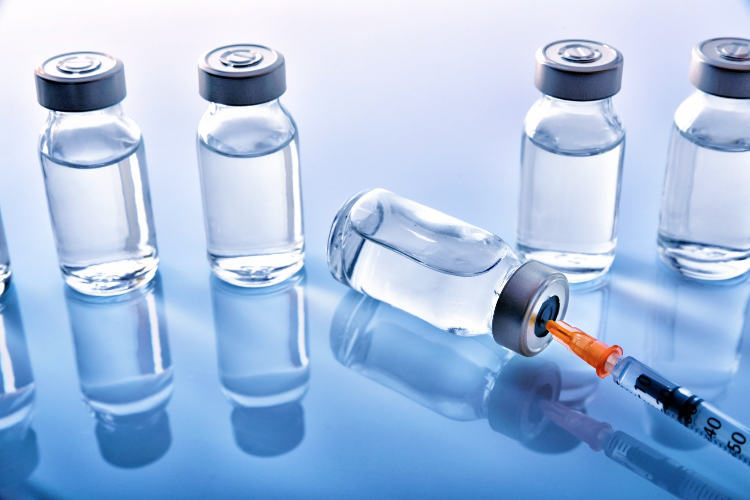 El reclamo internacional para desarrollar vacunas actualizadas a las nuevas variantes